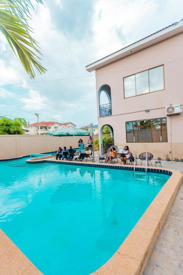 Dann Residence Ogbodjo Exterior foto
